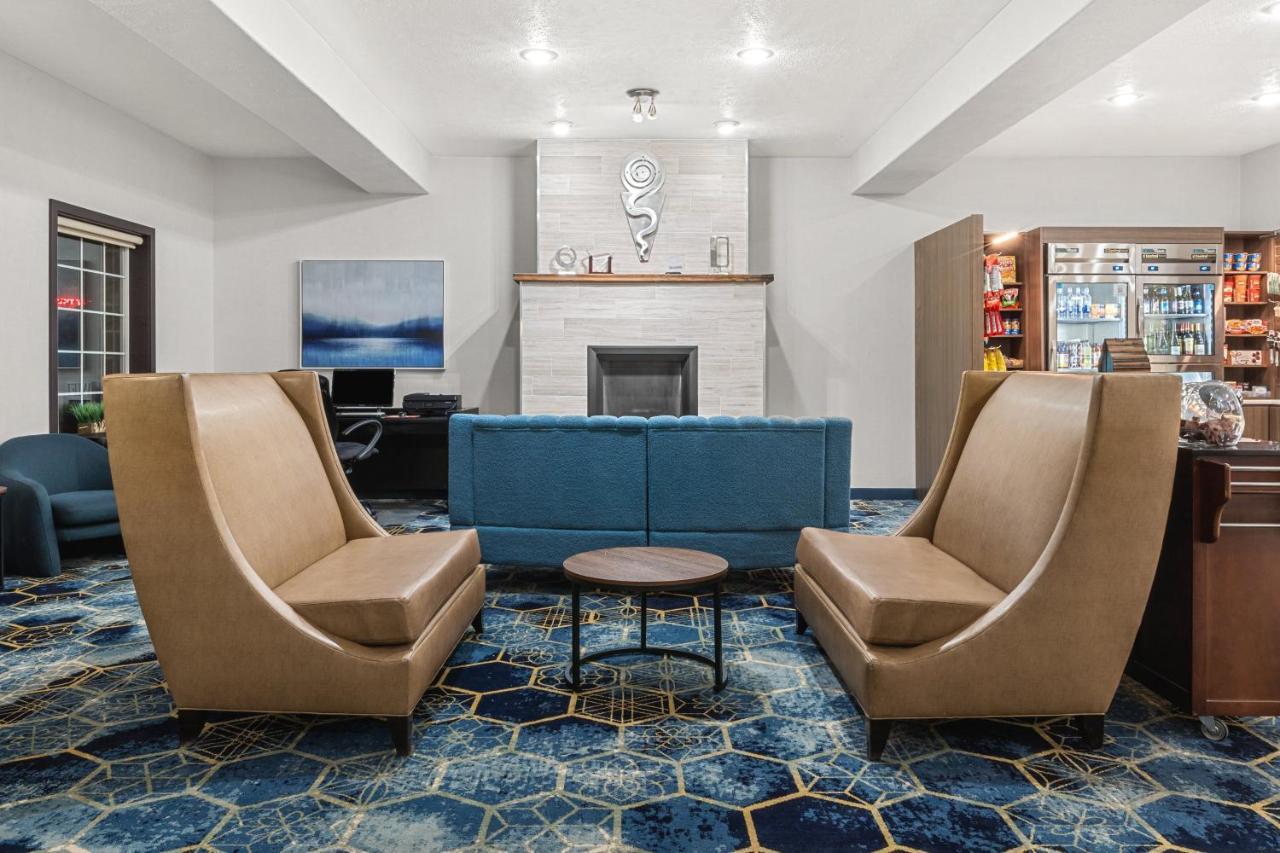 Holiday Inn Express Wenatchee By Ihg Exterior photo